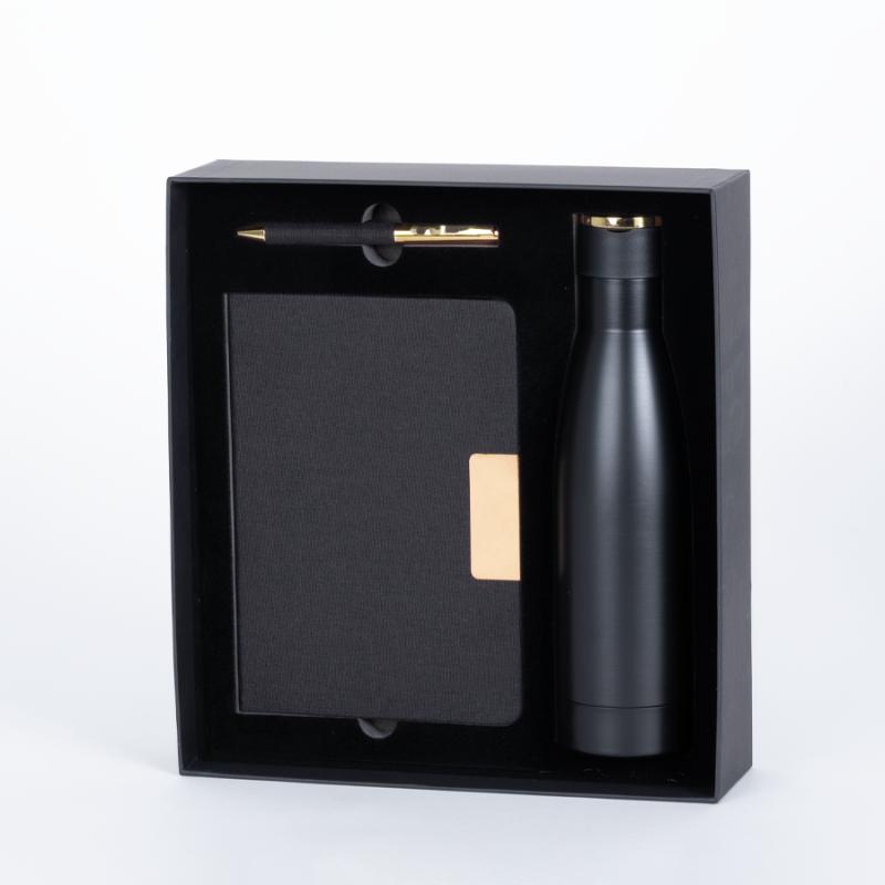 Set de Regalo «EPIC» negro con detalles encobrizados.